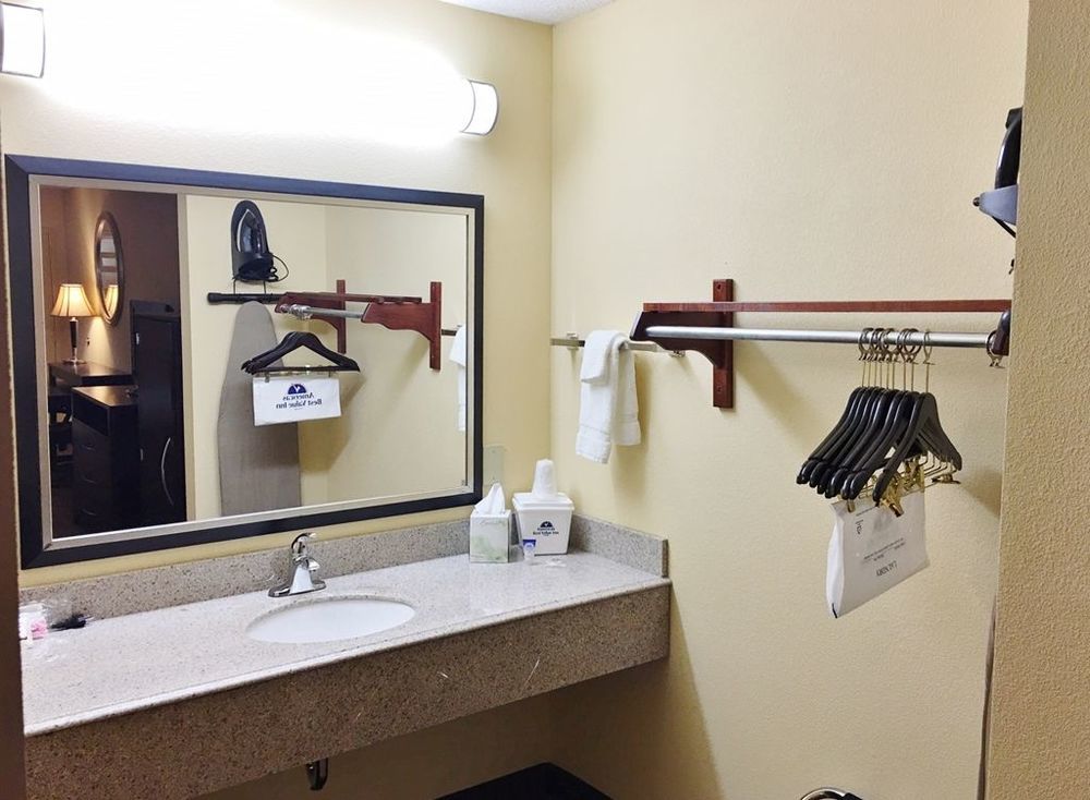 Americas Best Value Inn Tupelo Barnes Crossing Δωμάτιο φωτογραφία