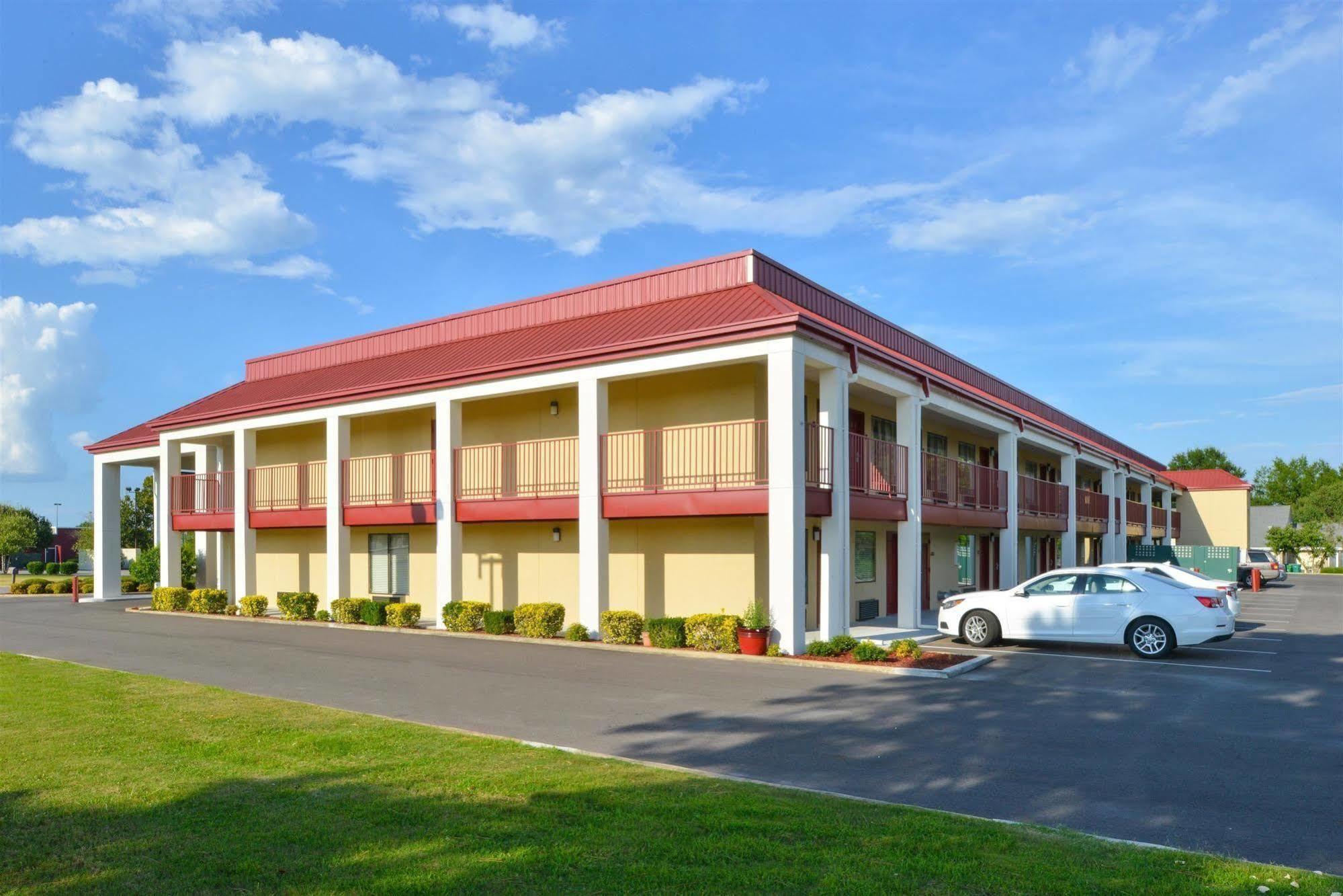 Americas Best Value Inn Tupelo Barnes Crossing Εξωτερικό φωτογραφία